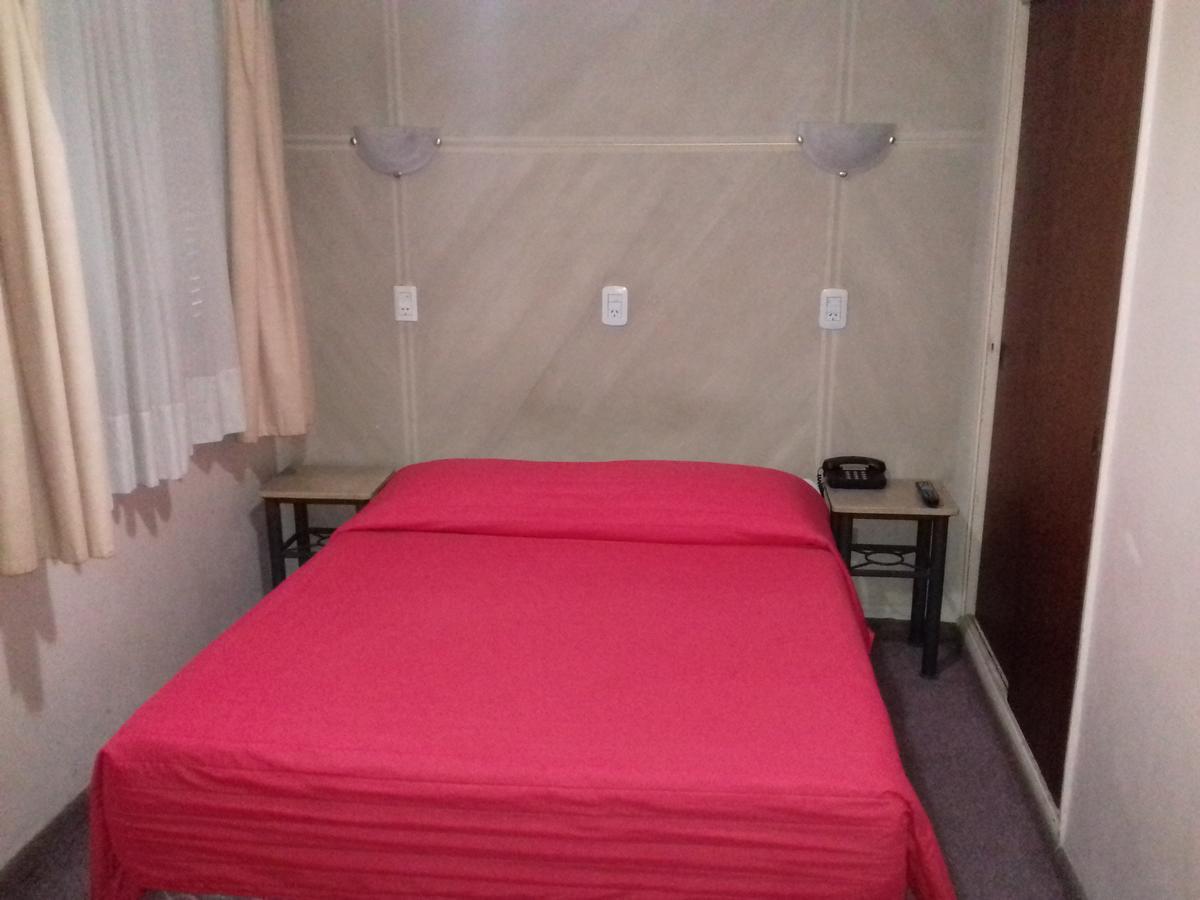 מנדוזה Hotel Milena מראה חיצוני תמונה